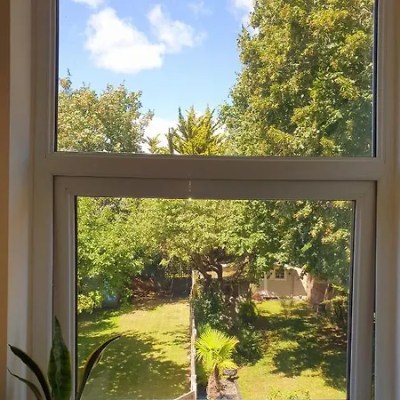 Garden View Beach Apartment Bournemouth Buitenkant foto